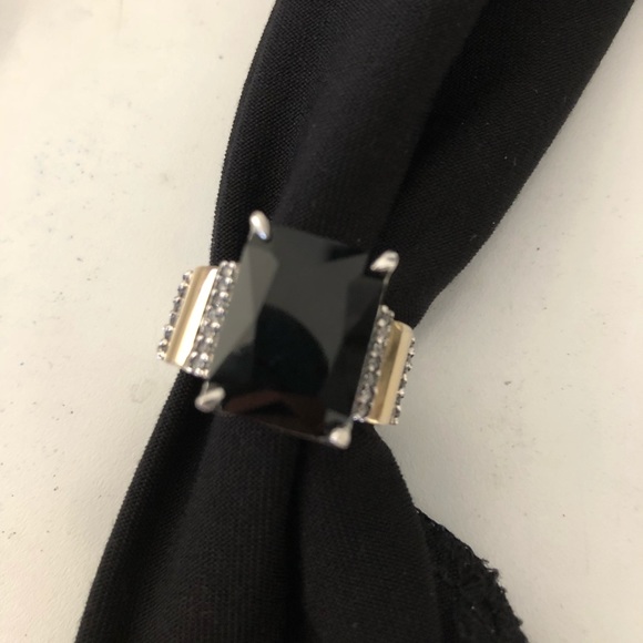 Ring - Picture 1 of 5